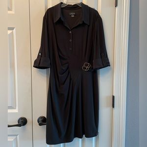 Petite Tahari Short Sleeve Black Dress